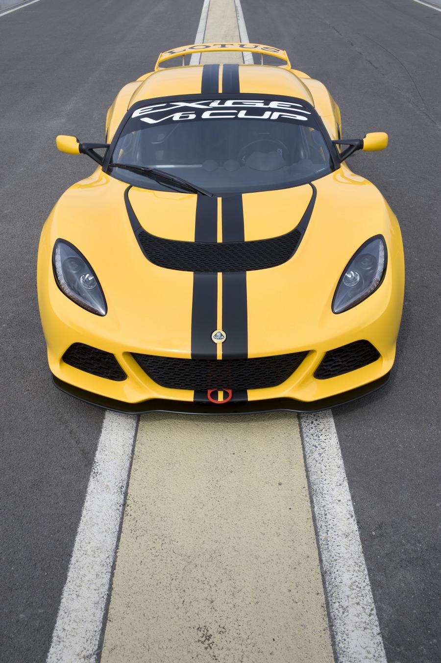  Lotus Exige V6 Cup 2013 года  (фото 11 из 15)
